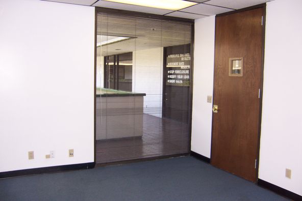SEVERAL USE 2 ROOM OFFICE IN CENTRAL MISSION VALLEY